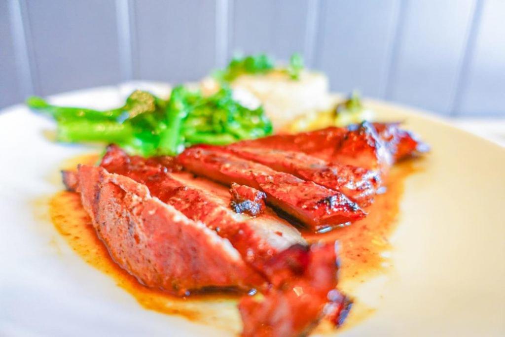 Ox Hotel, Bar, & Grill プール エクステリア 写真